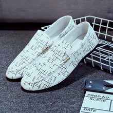 Load image into Gallery viewer, Men's Fashion Sneakers Men Loafers shoes High Quality Trend Outdoor Men Leather Casual Shoes Trend Hot Sale Adult Driving Shoes